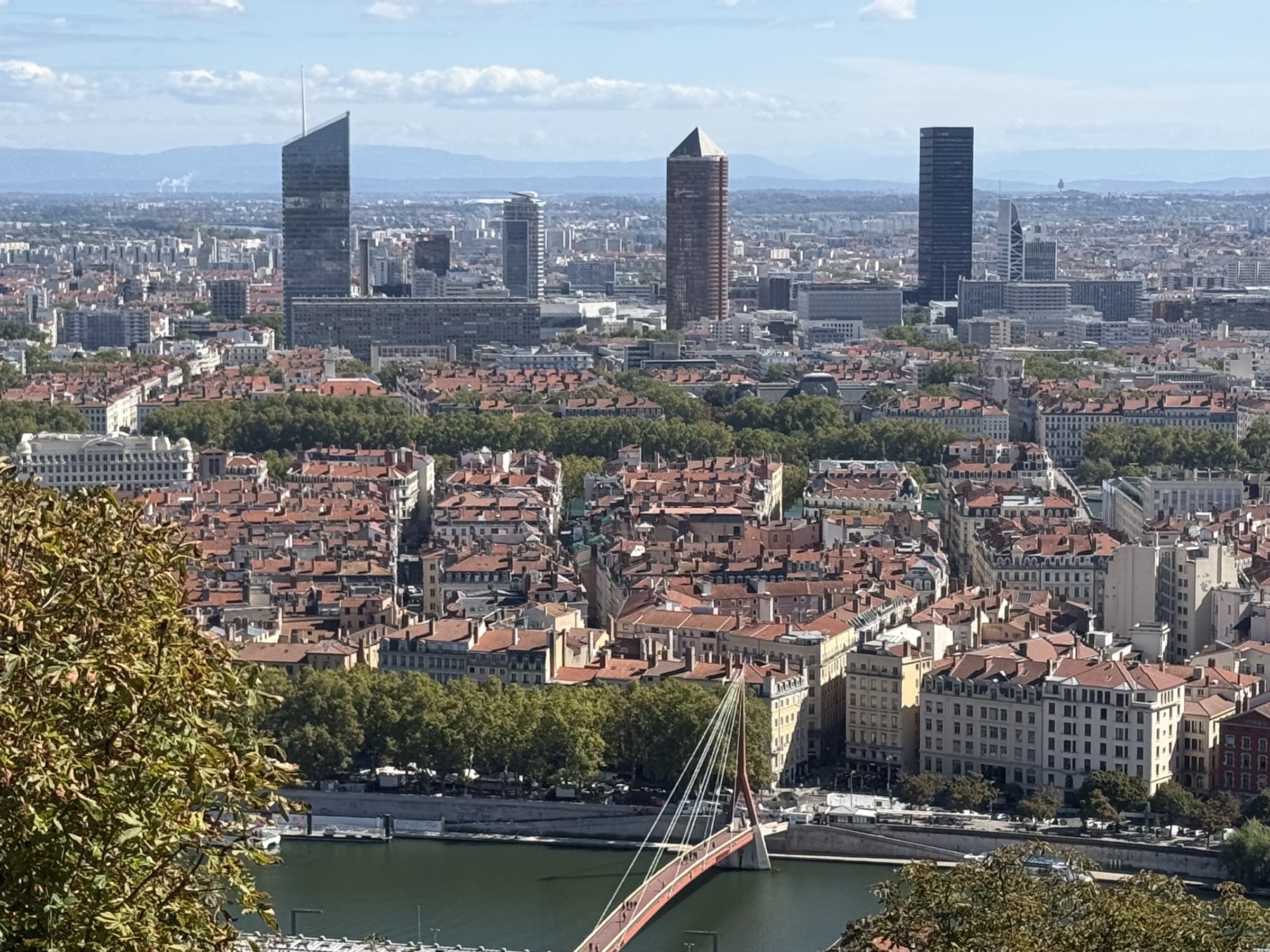 Vue de Lyon depuis Fourvière : la Presqu'île, la Saône et les tours de la Part-Dieu